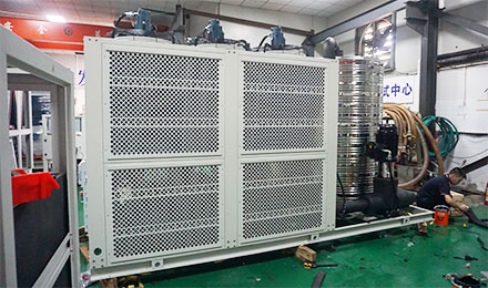 應用工業(yè)冷水機時有哪些安全規(guī)定要遵守？